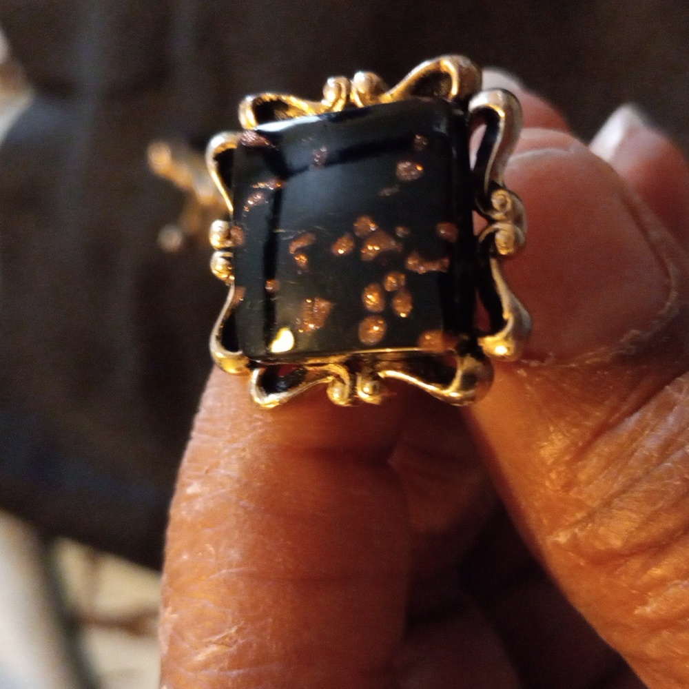Cufflinks - Picture 3 of 3